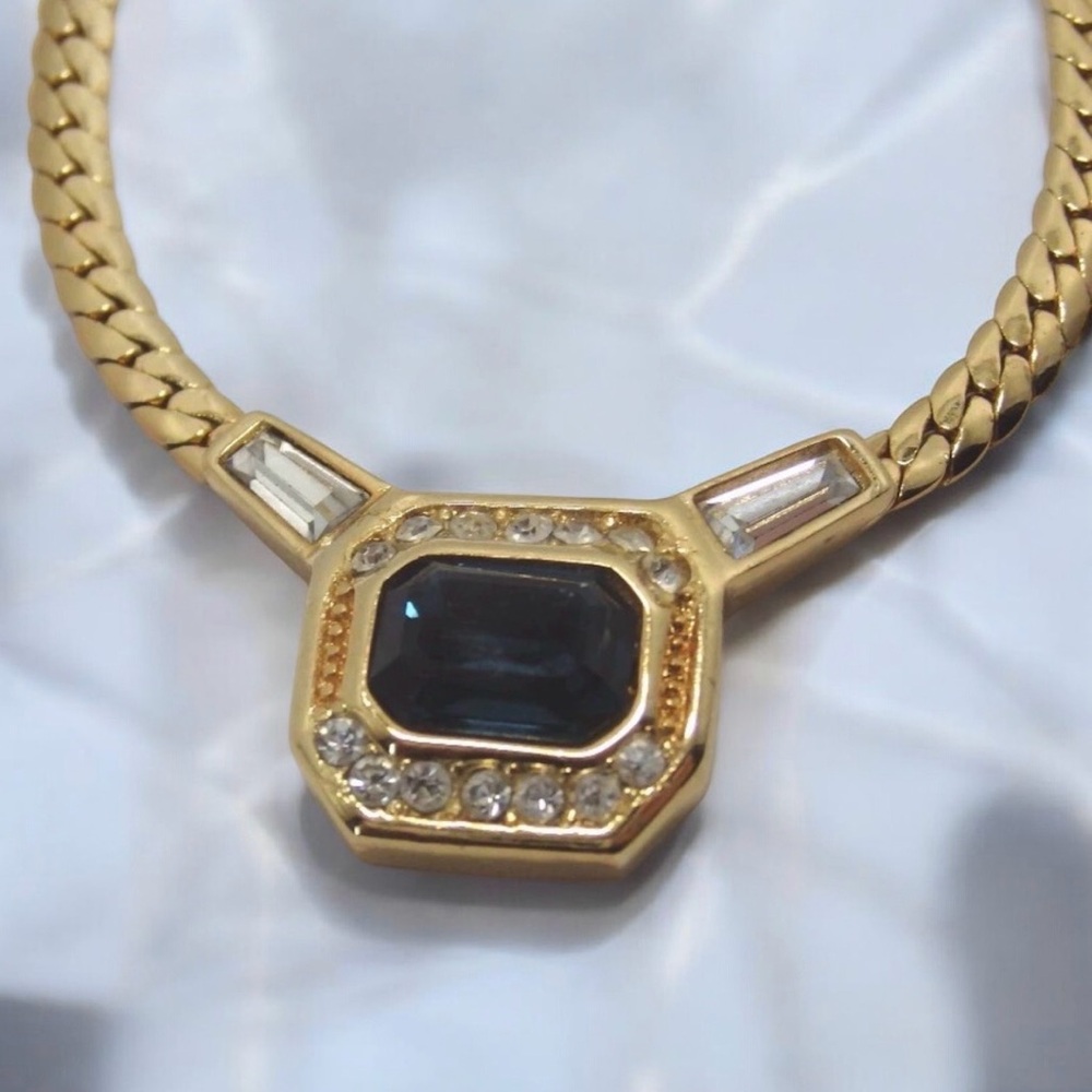 DIOR Vintage Necklace- German ✨🤩🌟 - Picture 3 of 14